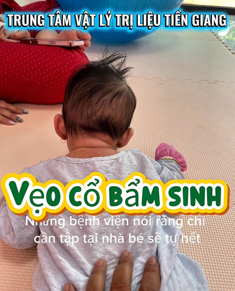 VẸO CỔ BẨM SINH - TỰ TẬP LUYỆN TẠI NH&Agrave; V&Agrave; Đ&Acirc;Y L&Agrave; KẾT QUẢ SAU HAI TH&Aacute;NG